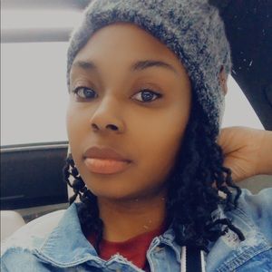 Meet your Posher, Britni